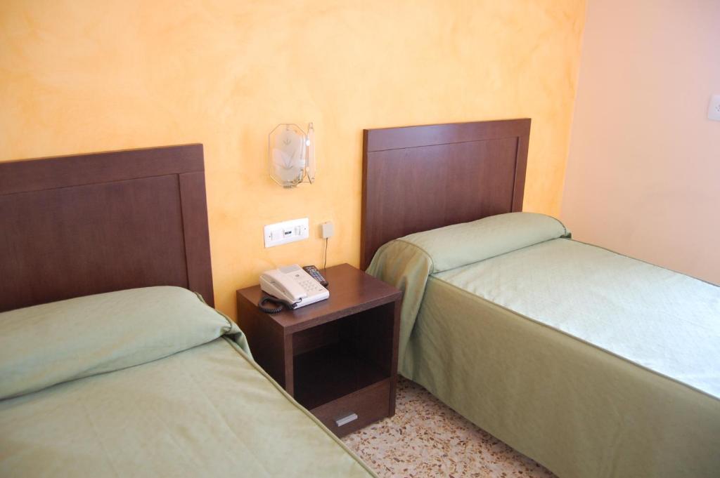 Hotel Balfagon Каланда Стая снимка